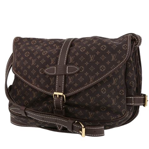 what does ar890 mean on a louis vuitton saumur bag